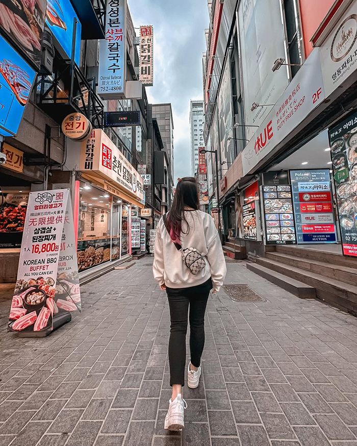 Khám phá thời trang độc lại tại khu phố Myeongdong Hàn Quốc