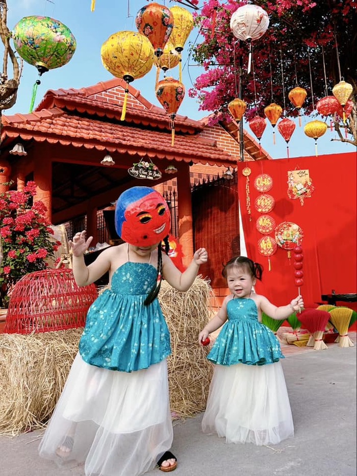 Nhà gốm Tư Buôi Vĩnh Long là điểm tham quan du lịch nổi tiếng ở miền Tây