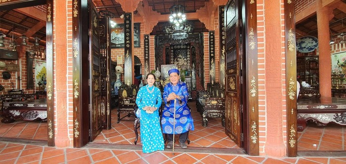 Chiêm ngưỡng không gian kiến trúc độc đáo tại nhà gốm Tư Buôi Vĩnh Long 