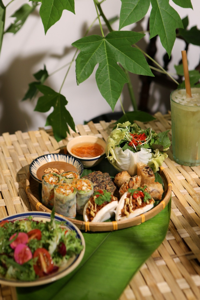 Nhà hàng chay ngon nổi tiếng ở TP HCM - Đu Đủ Xanh - Tiệm Chay.Vegetarian