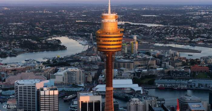 Chiêm ngưỡng toàn cảnh vịnh Darling Habour Úc từ Sydney Tower Eye