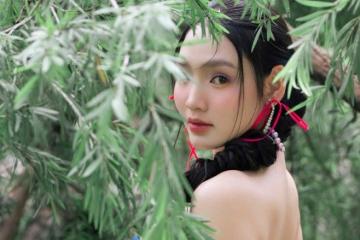 Đoàn Minh Anh - "nàng thơ trăm tỷ" của Thám tử Kiên gây nhung nhớ với bộ ảnh Tết