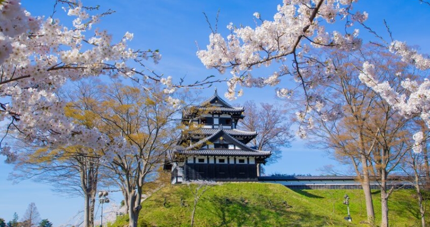 Vẻ đẹp mộng mơ qua lăng kính cẩm nang du lịch Niigata