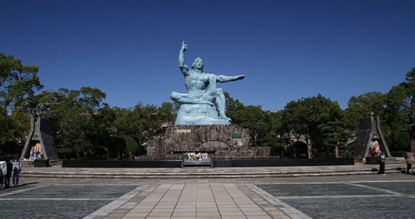 Theo cẩm nang du lịch Nagasaki, công viên hòa bình là địa điểm đáng để du lịch