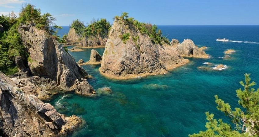 Theo cẩm nang du lịch Tottori, bãi biển Uradome là địa điểm đáng tới trải nghiệm