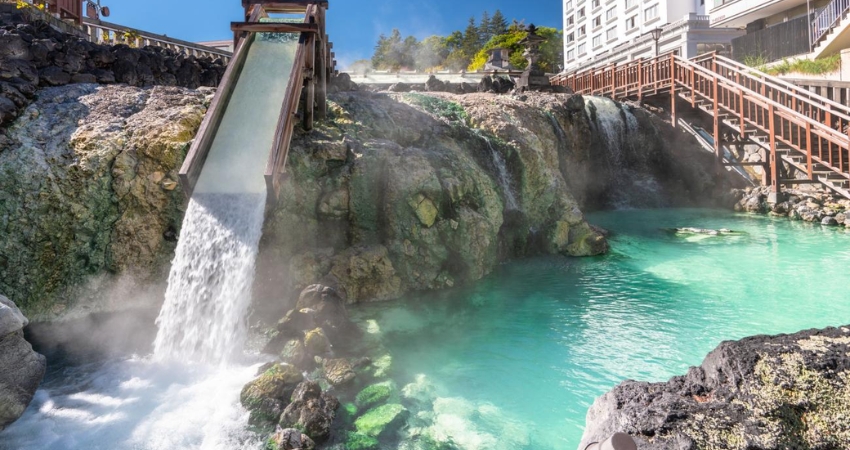 Thư giãn và thả hồn tại suối nước nóng Iizaka Onsen