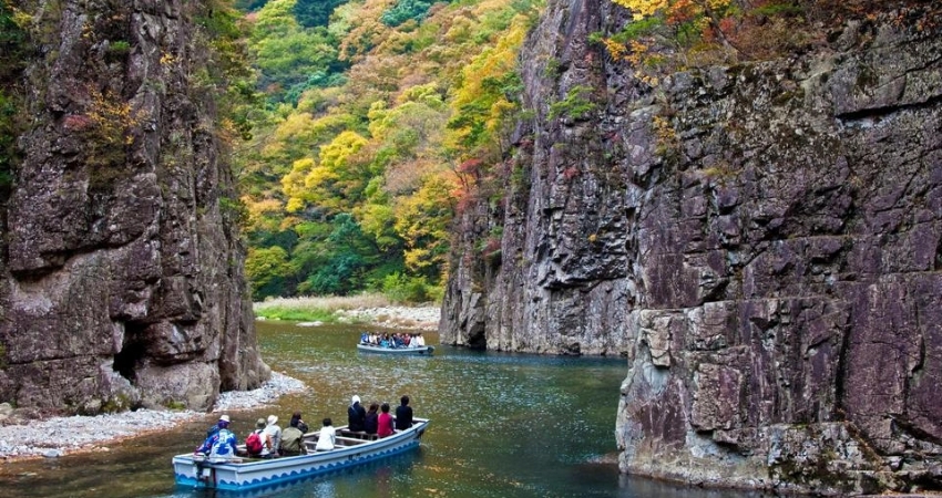 Ngọn núi Sandankyo là thiên đường cho những ai yêu thích thiên nhiên và khám phá
