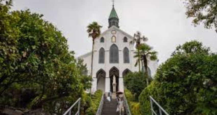 Nhà thờ Oura là một trong những công trình kiến trúc lâu đời nhất ở Nhật Bản