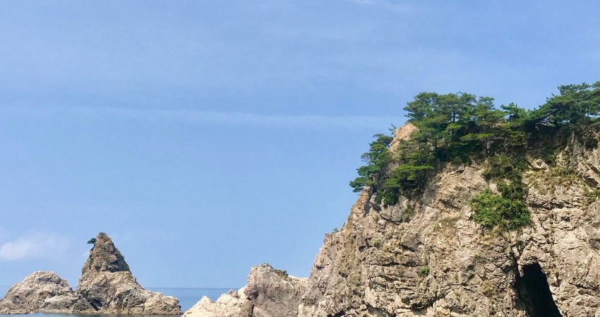 Ngắm nhìn vẻ đẹp hoang sơ của bờ biển Sasagawa Nagare