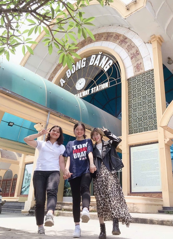 Bạn cũng có thể đi tàu tới Cửa khẩu Quốc tế Hữu Nghị Lạng Sơn