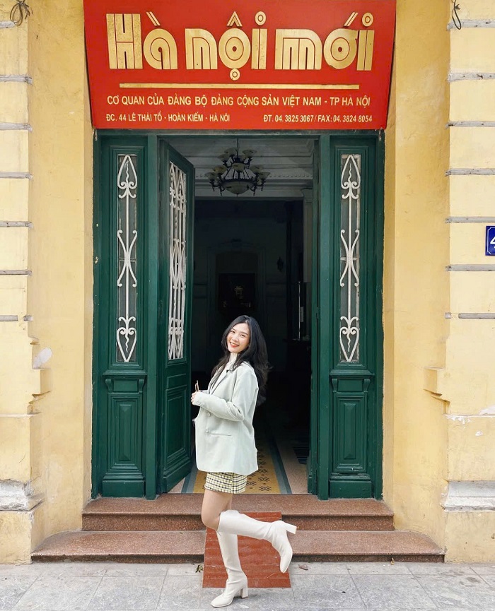 Nhiều góc chụp ảnh đẹp bên Hồ Hoàn Kiếm Hà Nội