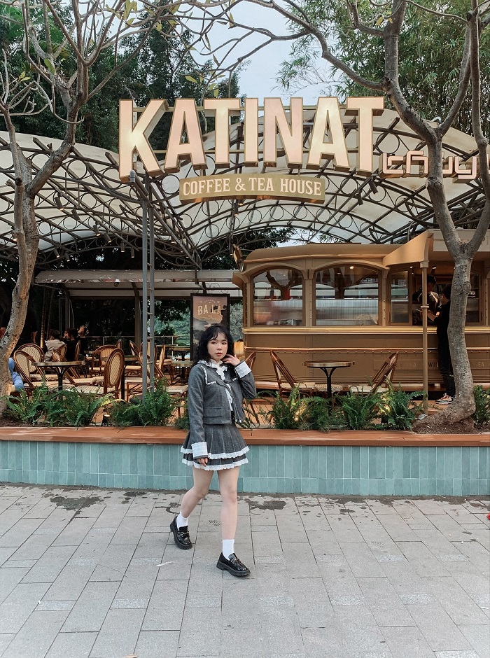 Ghé các quán cafe để thưởng thức đồ uống ngon khi vi vu Hồ Hoàn Kiếm Hà Nội