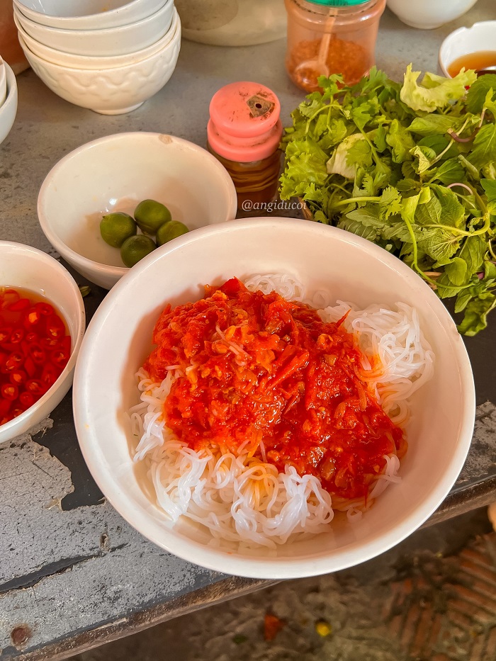 Bún màu tại Quán ăn ngon ở Bắc Ninh đơn giản nhưng ăn lại cực ấn tượng