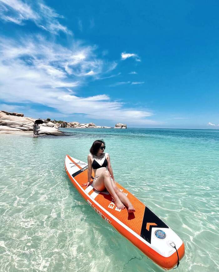 Các bãi biển vắng người gần TP HCM - Hòn Cau