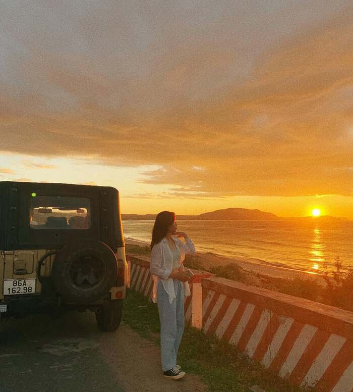 Các bãi biển vắng người gần TP HCM - Bãi Hòn Rơm