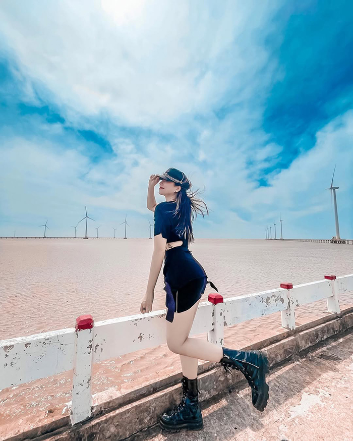 Cánh đồng điện gió trong cẩm nang du lịch Bạc Liêu