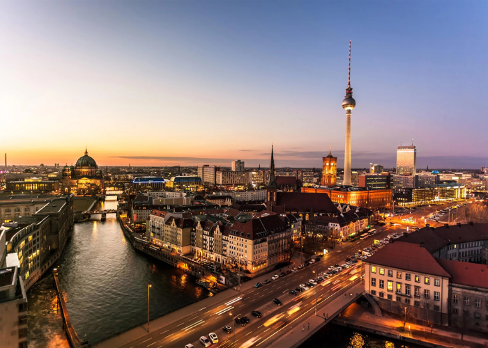 Nằm lòng cẩm nang du lịch Berlin sẽ giúp bạn có chuyển du lịch Berlin trọn vẹn, thuận lợi nhất