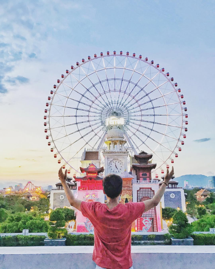 Vòng quay khổng lồ tại Asia Park