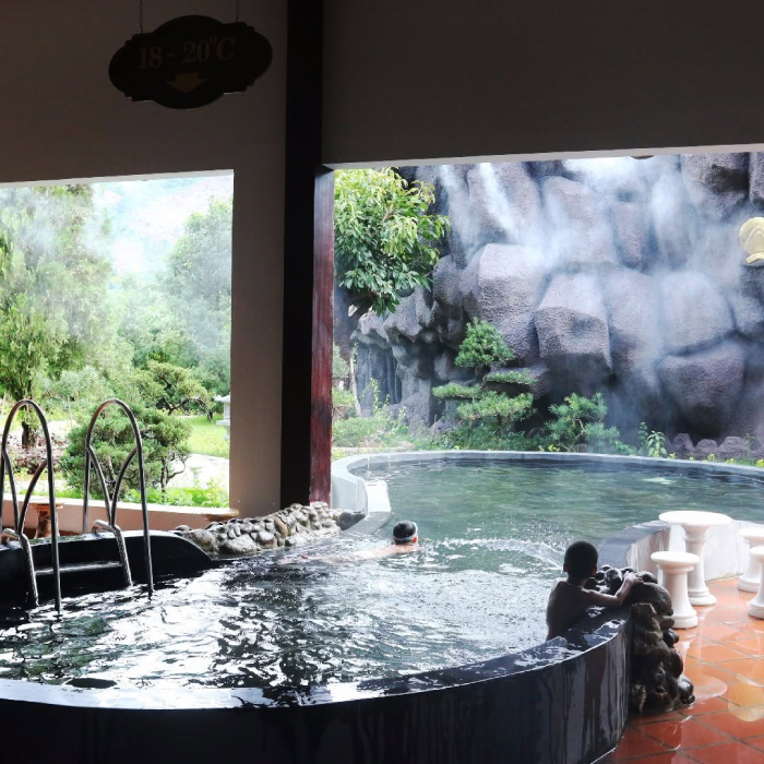 Suối khoáng nóng tự nhiên giúp bạn thư giãn tuyệt đối