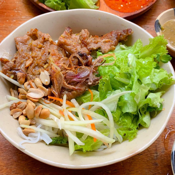 Khó mà từ chối được sức hút của bún thịt nướng