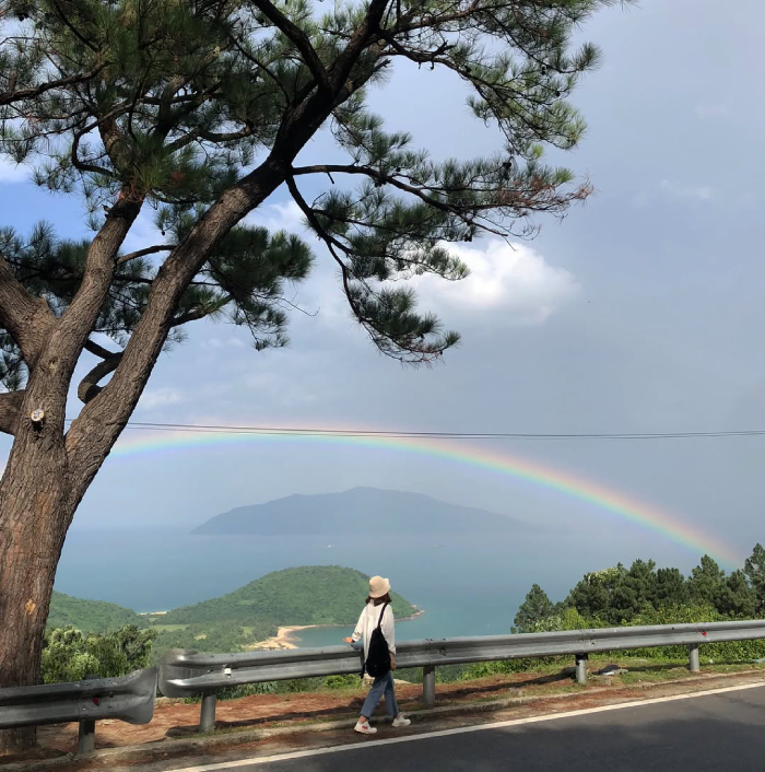 Cung đường ven biển đẹp nhất Việt Nam gọi tên đèo Hải Vân