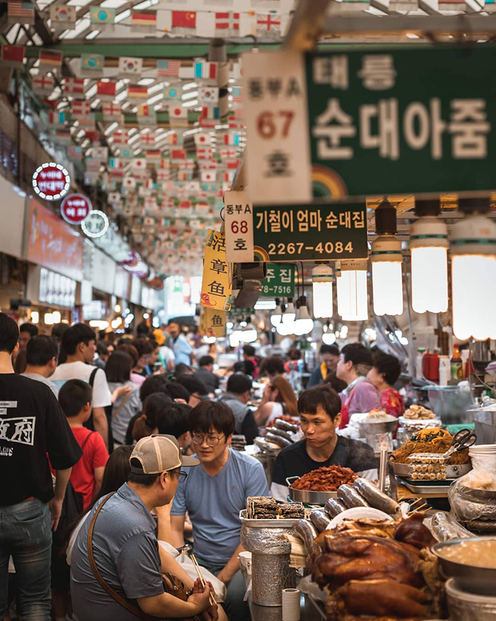 Dạo chơi tại chợ Gwangjang Hàn Quốc vào mùa thu