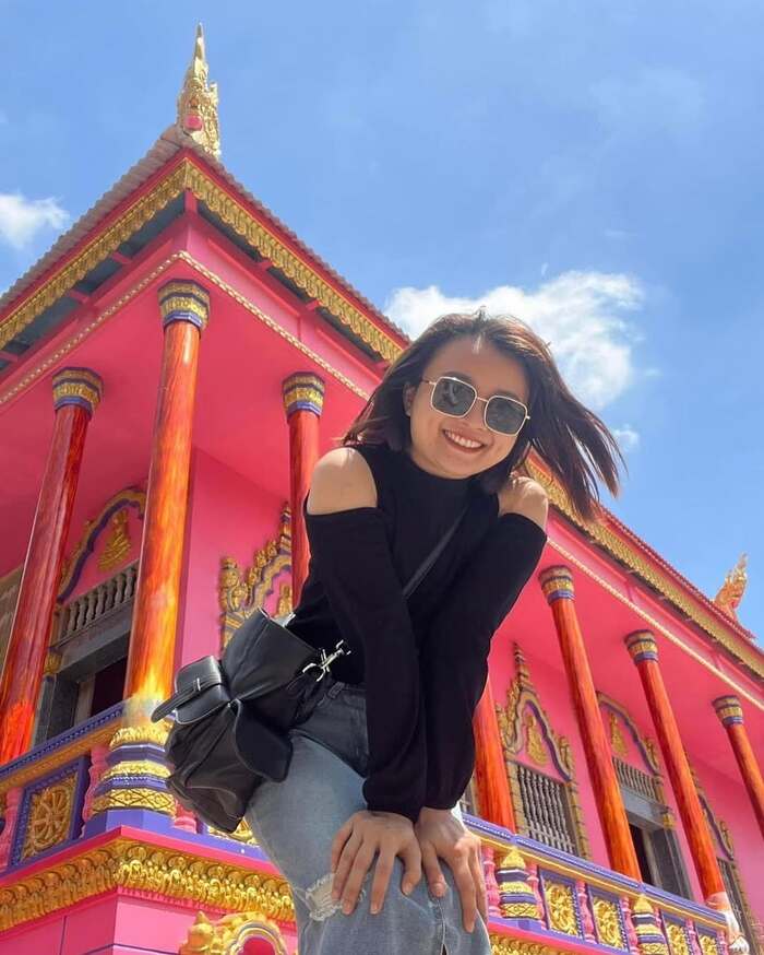 Chùa Hàng Còng An Giang thu hút nhiều du khách ghé thăm tham quan, chụp ảnh