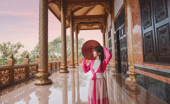 Tham quan vãn cảnh chùa Hưng Thiện Bạc Liêu