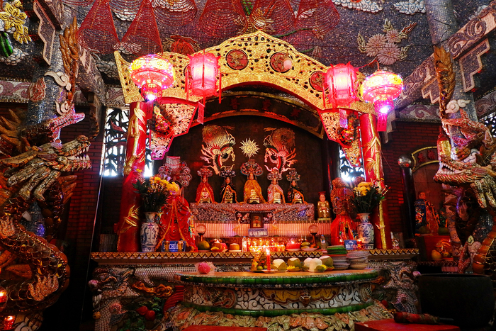 Khu điện thờ tại chùa Miếu Nổi Gò Vấp 