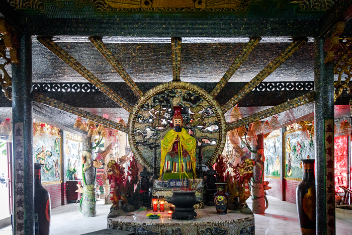 Khu điện thờ tại chùa Miếu Nổi Gò Vấp 