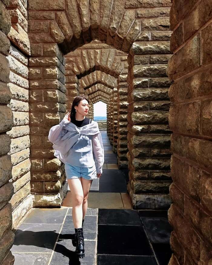 Du khách tham quan đài tưởng niệm Voortrekker Nam Phi 