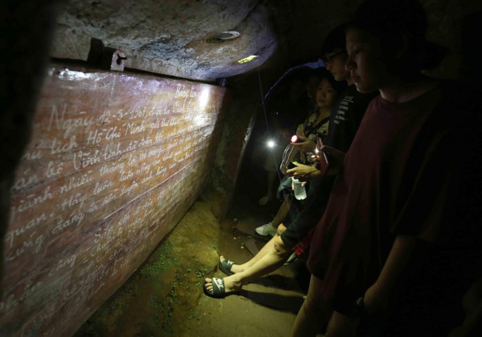 hông gian địa đạo Vịnh Mốc Quảng Trị 