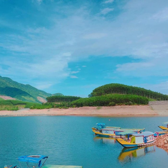 Hồ Truồi Huế mùa nào Hồ Truồi Huế mùa nào