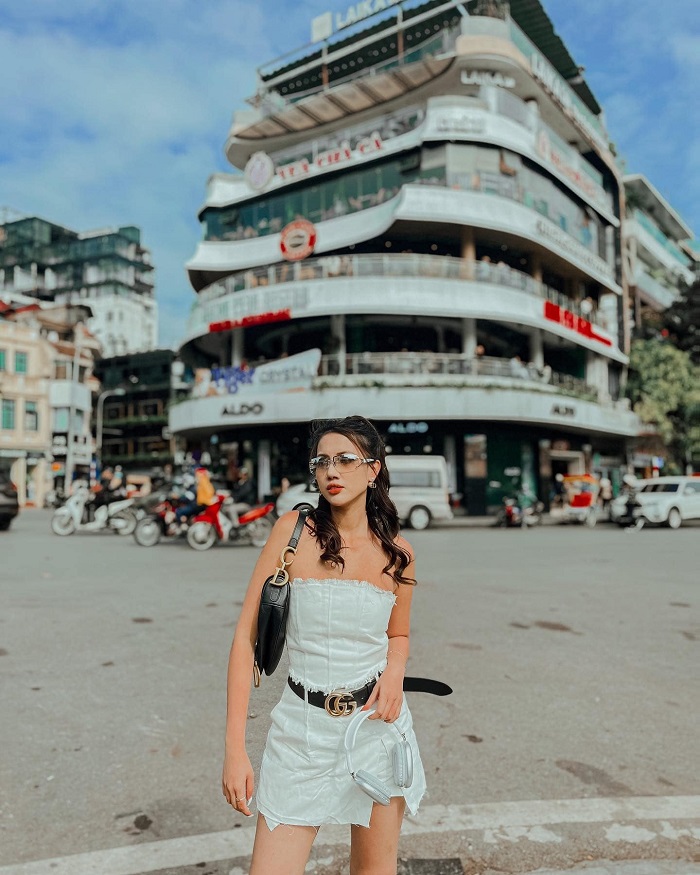 Lưu lại những khoảng khắc bên Hàm Cá Mập Hà Nội ngay thôi