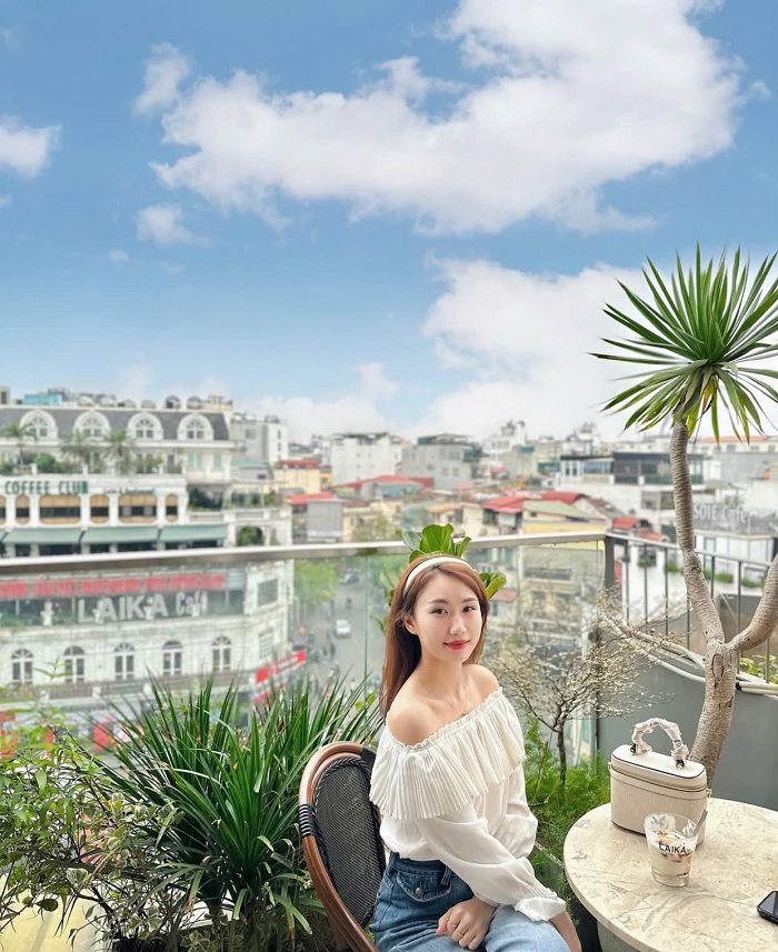 Quán cà phê với view triệu đô từ Hàm Cá Mập Hà Nội