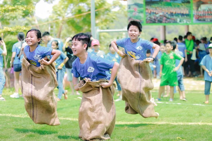 Địa điểm dã ngoại ở Thanh Hóa này cực thích hợp để các bé chạy nhảy, vui chơi