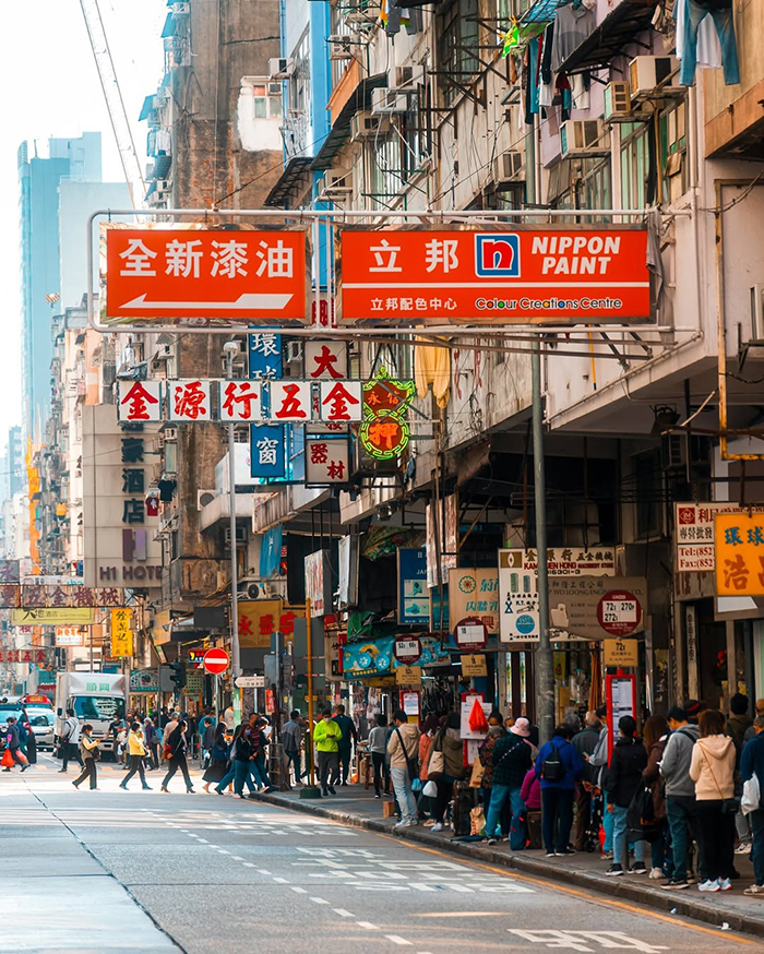 Temple Street Night Market (Chợ đêm phố Miếu) tại Mong Kok Hồng Kông