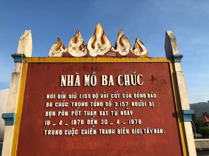 Nhà mồ Ba Chúc An Giang bằng chứng đanh thép cho tội ác của quân diệt chủng Pôn Pốt 