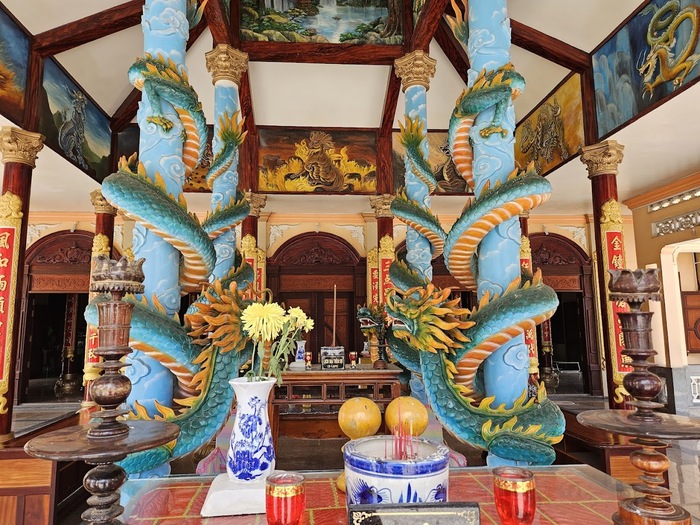 Ghé nhà mồ Ba Chúc An Giang lắng nghe những câu chuyện lịch sử bi thương