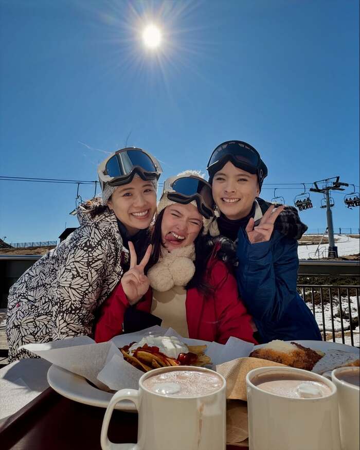 Nhà hàng trên đỉnh núi tuyết Mount Buller Úc