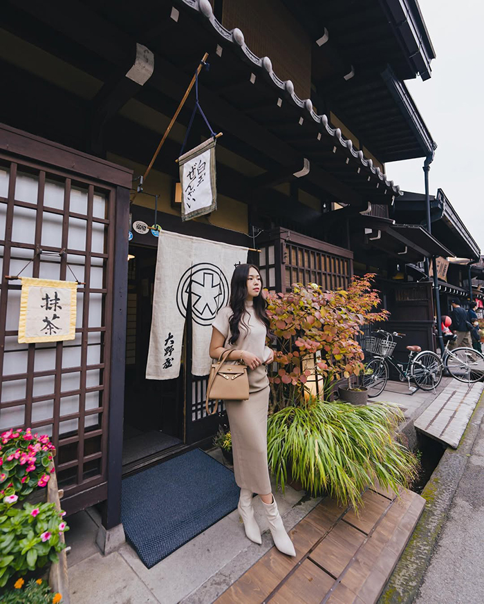 Di chuyển từ Kanazawa/Shirakawa-go đến Takayama
