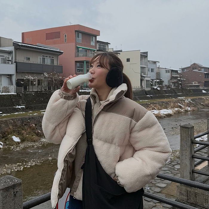 Chợ sáng Miyagawa và Jinya-mae tại phố cổ Takayama Nhật Bản