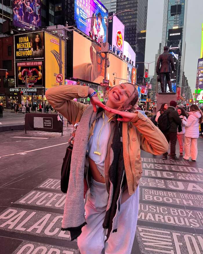 Những dấu mốc lịch sử đáng nhớ của quảng trường Thời Đại Mỹ