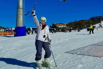Trải nghiệm trượt tuyết vào mùa hè độc đáo tại núi tuyết Mount Buller Úc