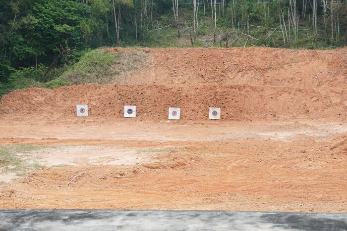 Trải nghiệm bắn súng thật, đạn thật thú vị tại trường bắn Củ Chi TP HCM