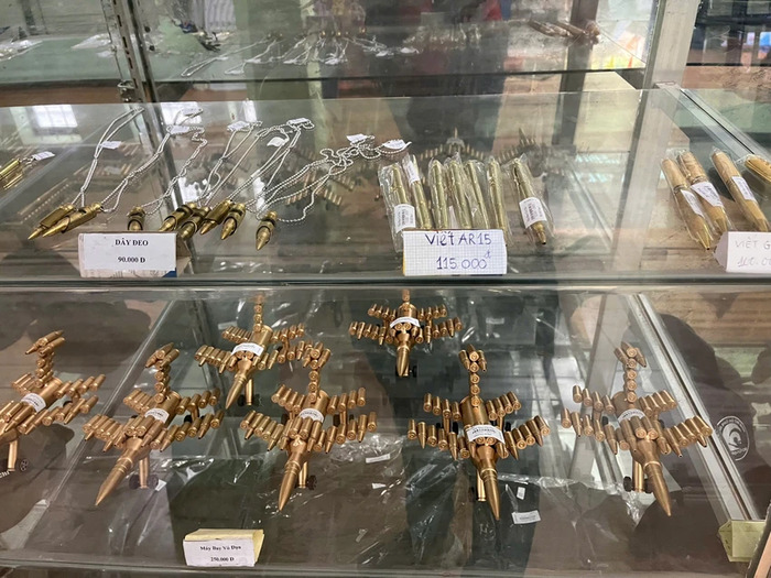 Trải nghiệm bắn súng thật, đạn thật thú vị tại trường bắn Củ Chi TP HCM