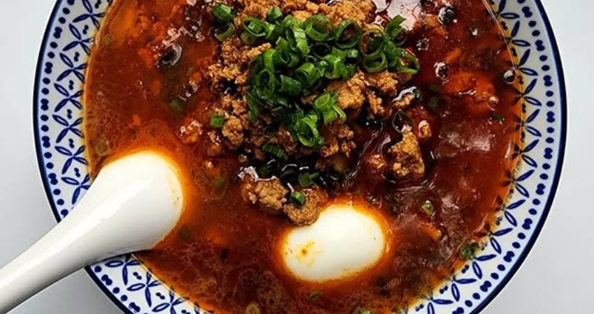 Katsuura Tantanmen là món ăn cẩm nang du lịch Chiba muốn bạn thưởng thức