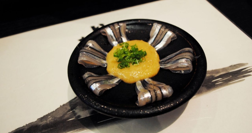 Trải nghiệm mới lạ với món Kibinago sashima