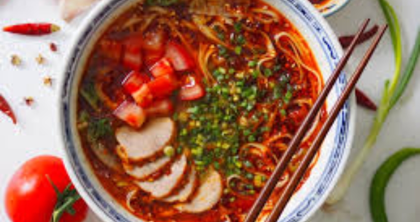 Ăn một bát mì sốt chua cay Tế Nam cũng đủ khiến bạn ấm lòng trong thời tiết se lạnh