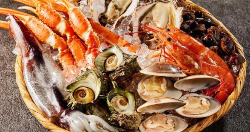 Oarai nổi tiếng với hàu tươi ngon và được đánh giá cao bởi khách du lịch